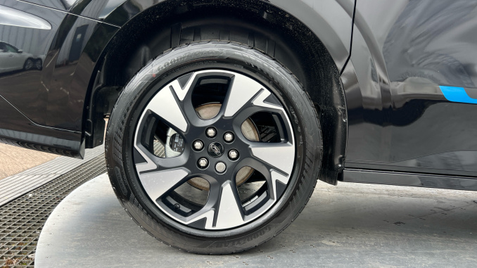 Ford Transit Custom 320 L1 Petrol Fwd 2.5 PHEV 232ps H1 Double Cab Van Sport Auto [NI] - Image 7